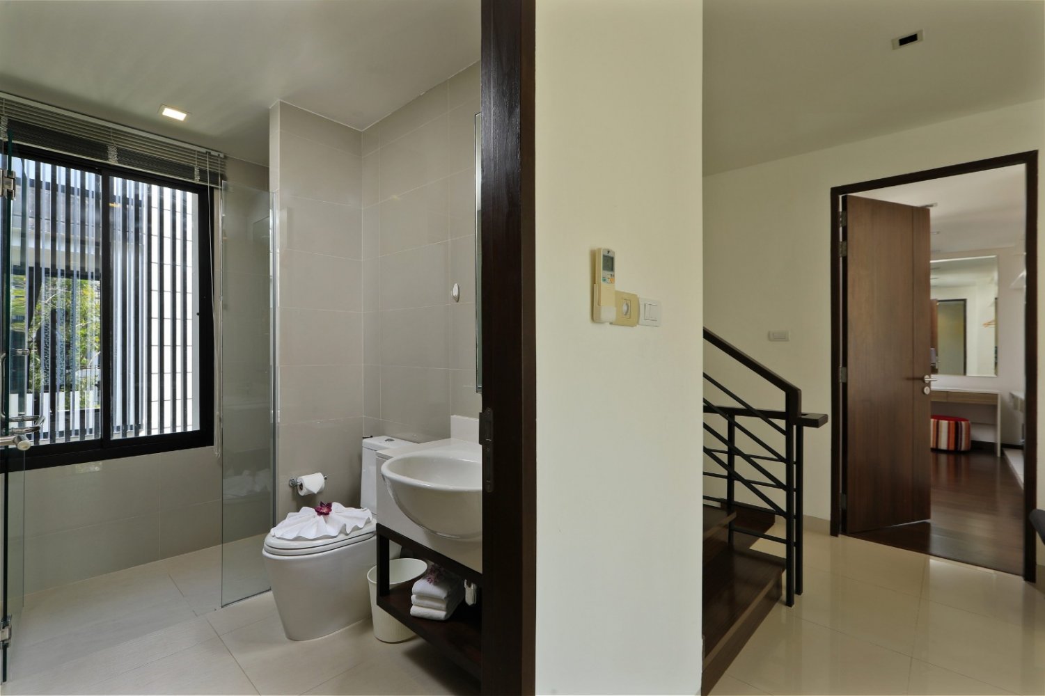 Property image - full photo 15