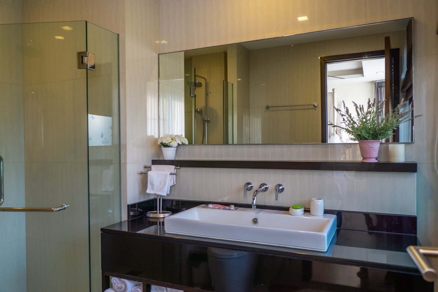 Property image - full photo 15