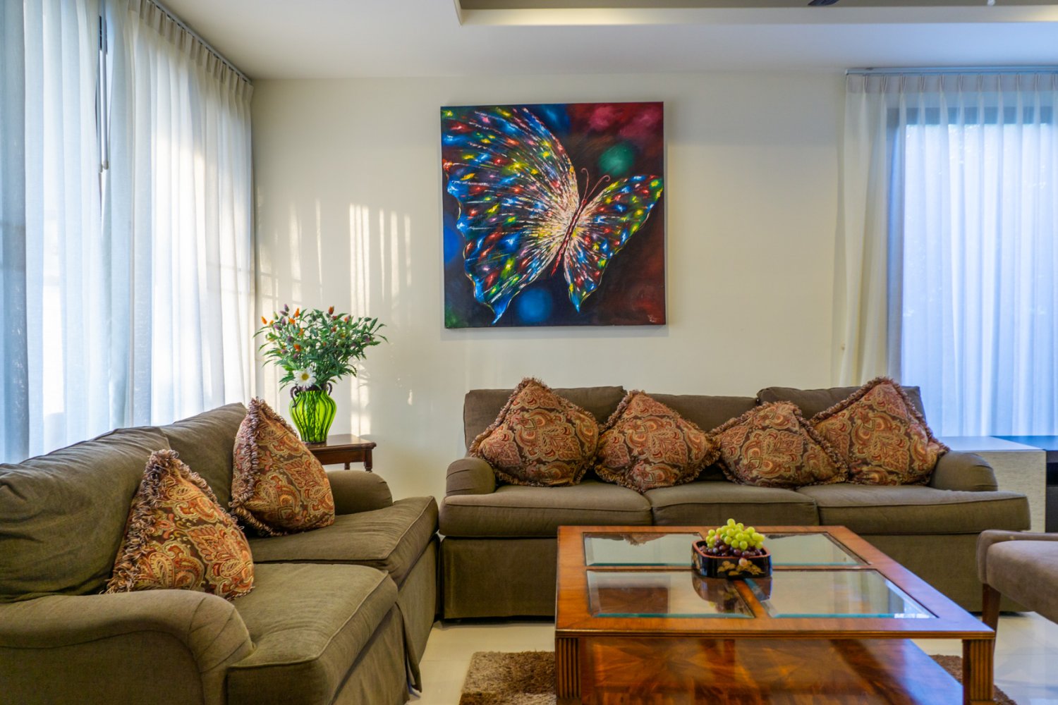 Property image - full photo 2