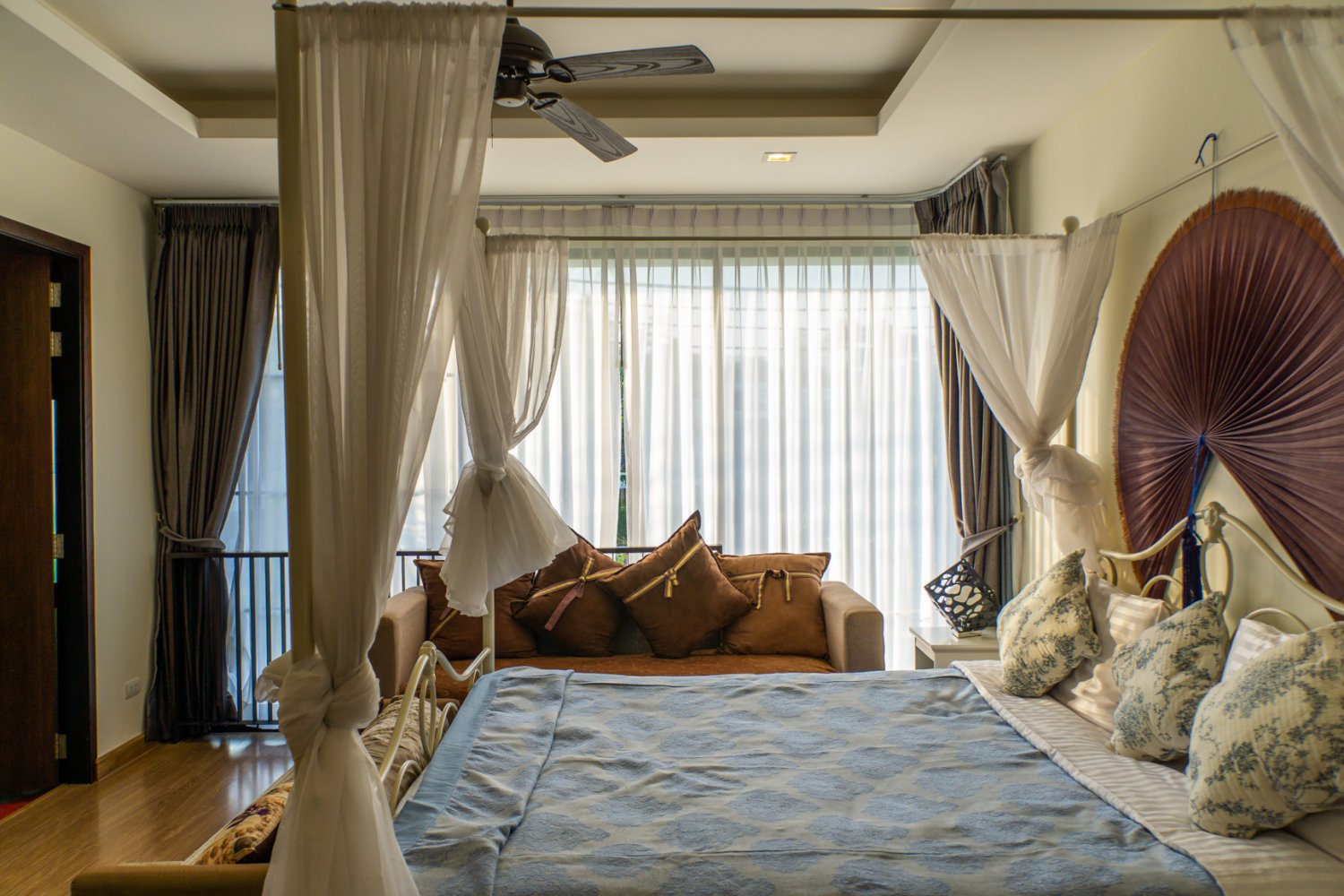 Property image - full photo 9