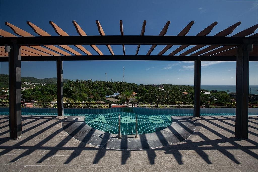 Property image - full photo 4