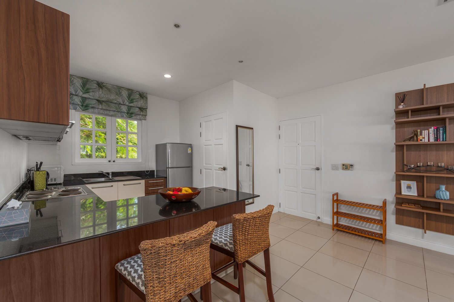 Property image - full photo 32