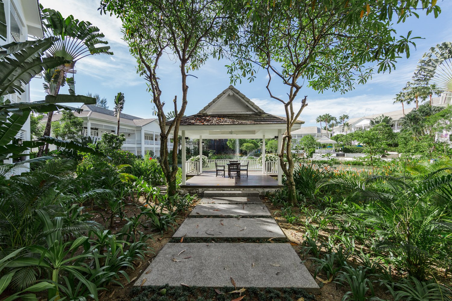 Property image - full photo 2