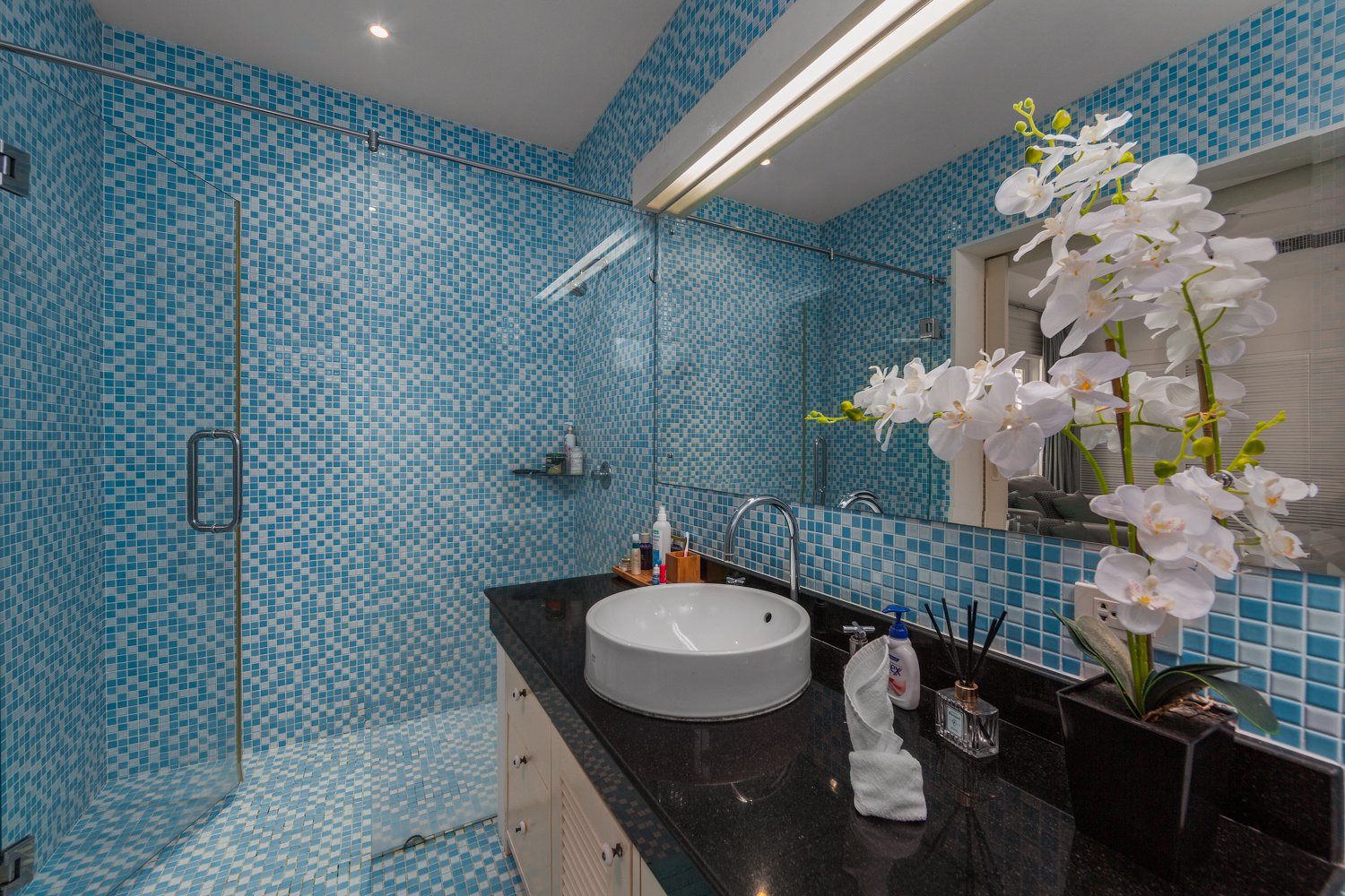 Property image - full photo 26
