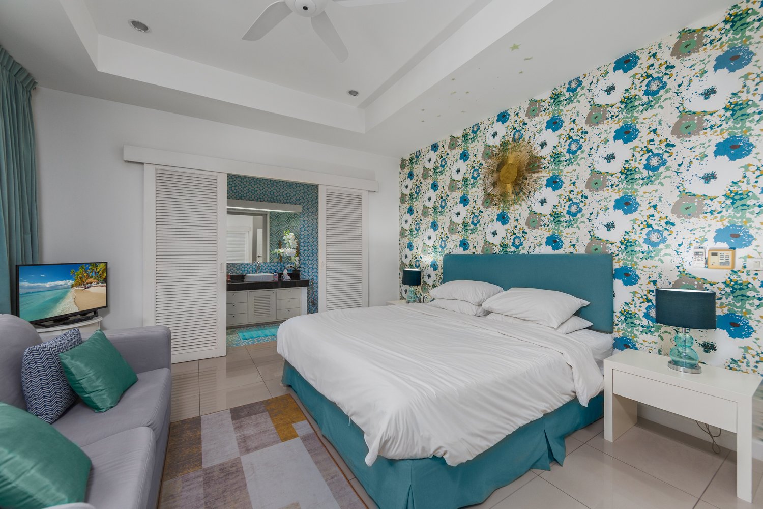 Property image - full photo 3