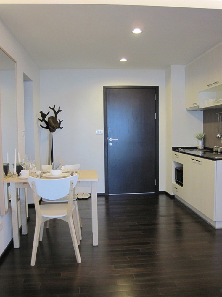 Property image - full photo 6