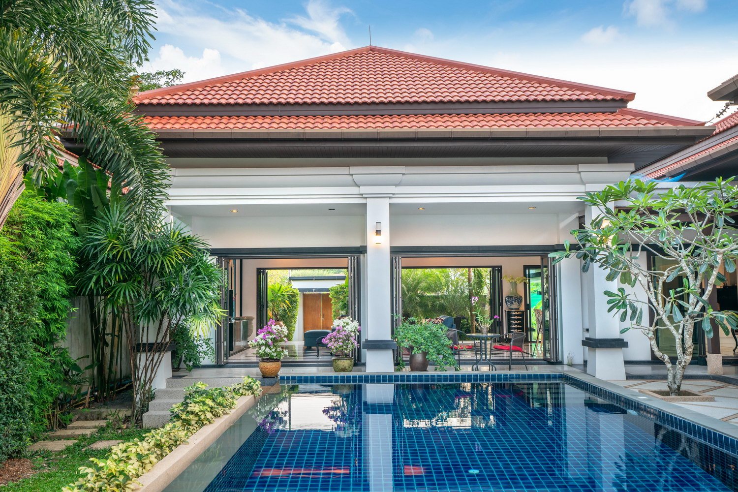 Property image - full photo 1