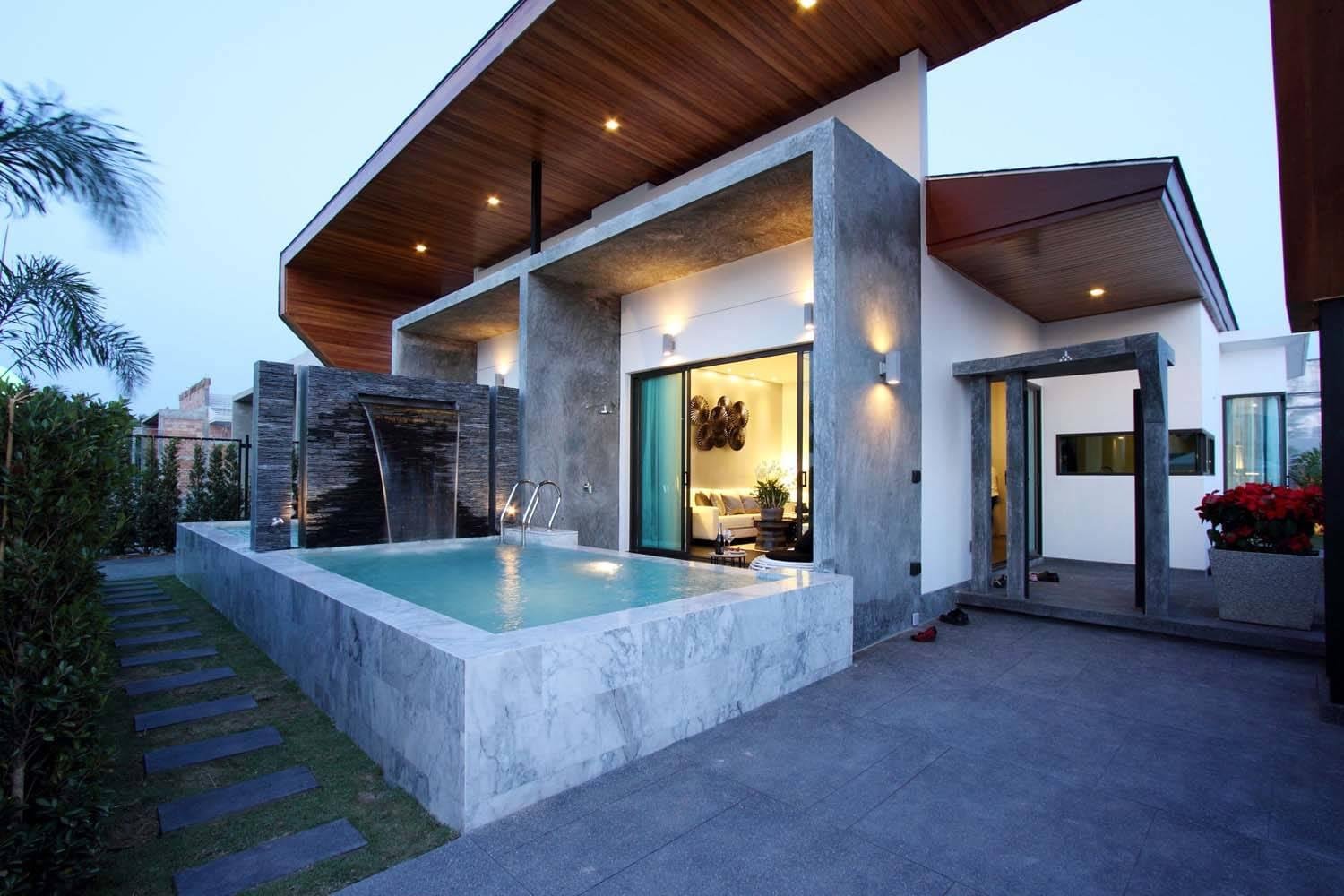 Property image - full photo 7