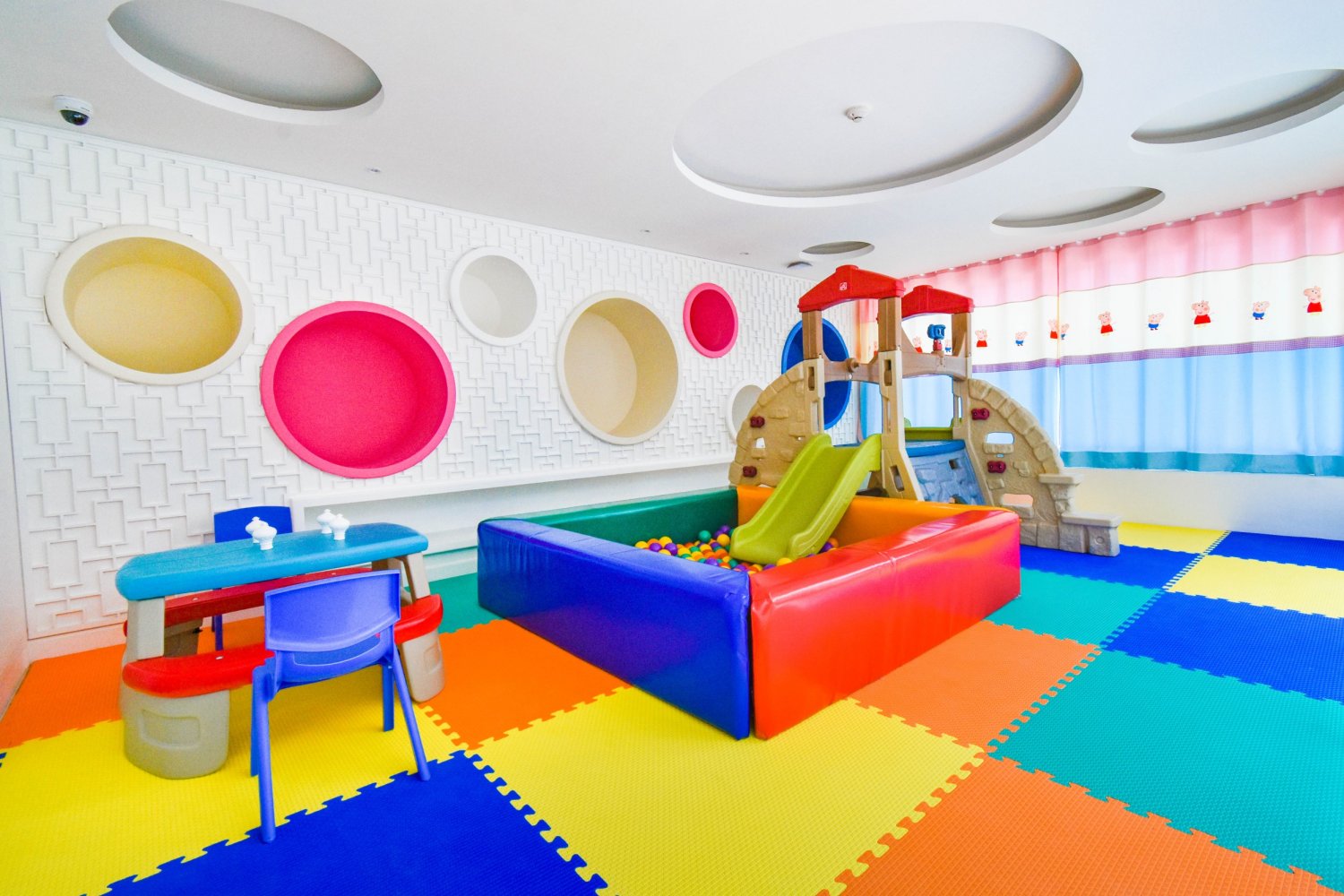 Property image - full photo 30