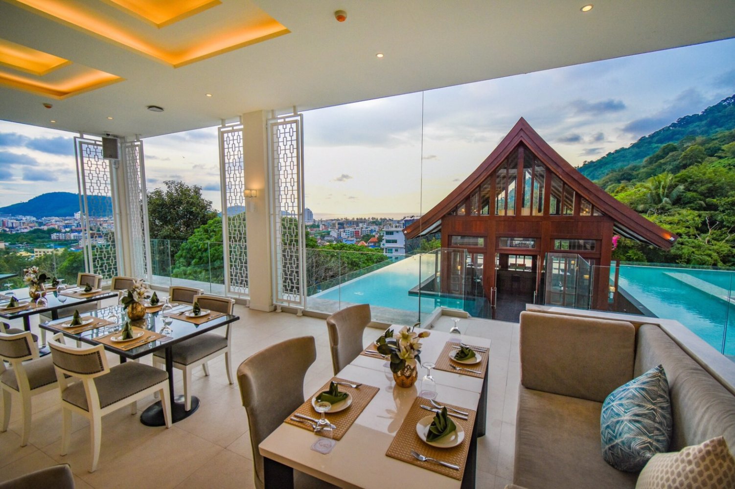 Property image - full photo 2