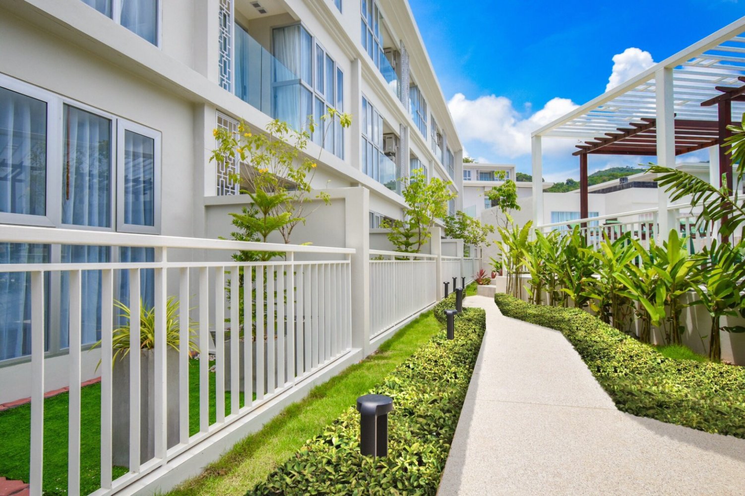 Property image - full photo 3