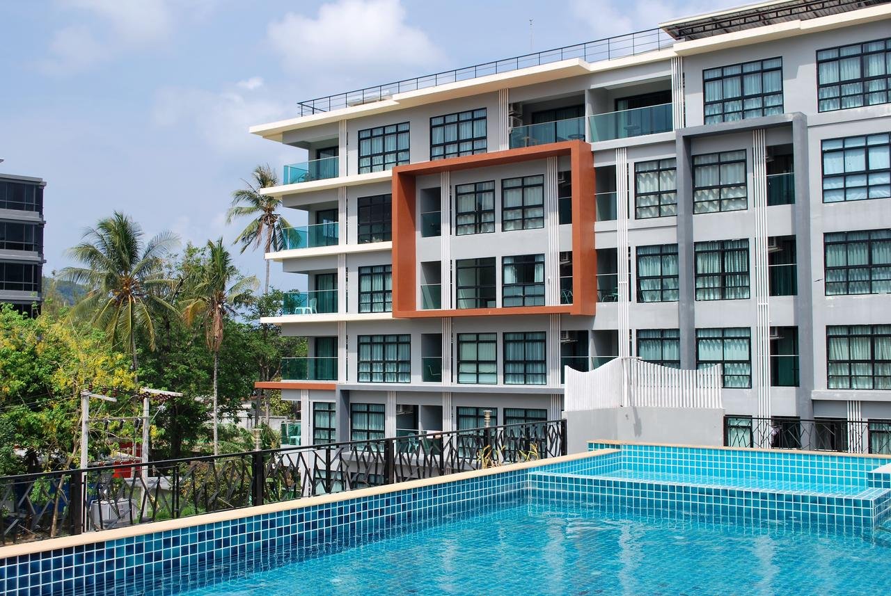 Property image - full photo 4