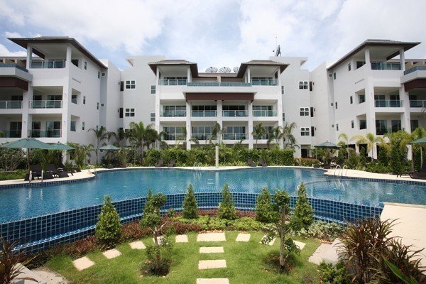 Property image - full photo 2