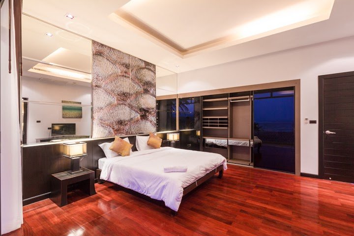 Property image - full photo 65