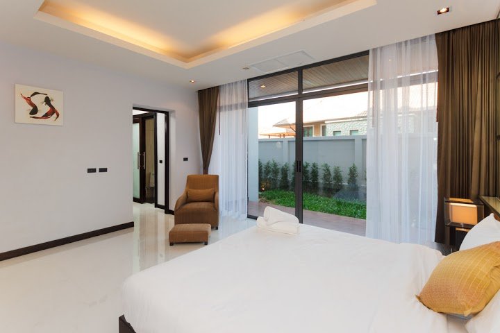 Property image - full photo 39