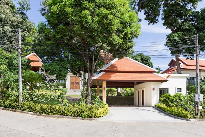Property image - full photo 2