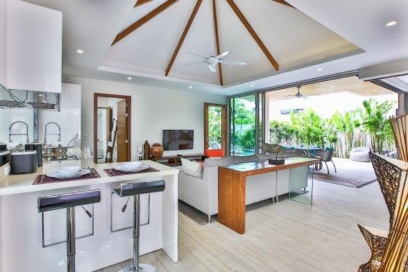 Property image - full photo 4