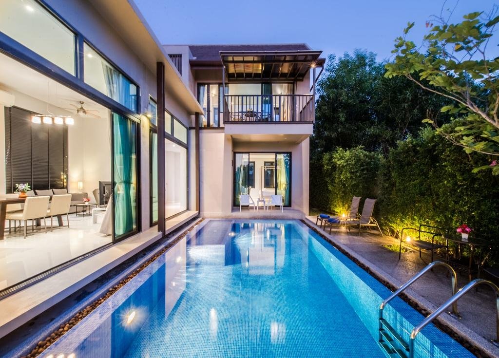 Property image - full photo 4