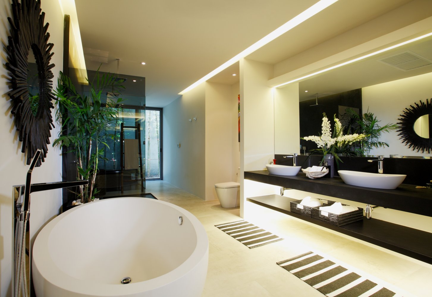 Property image - full photo 10