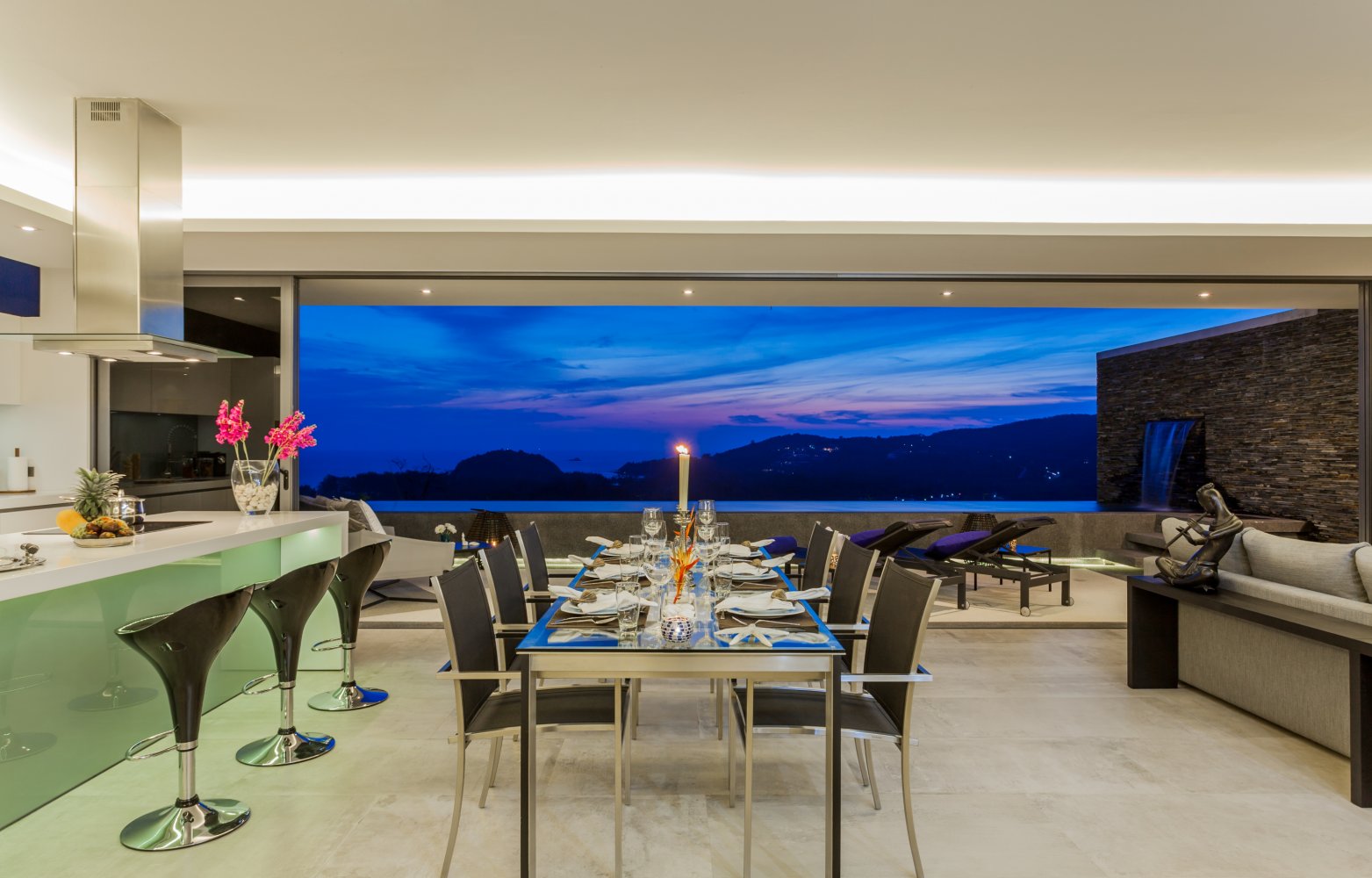 Property image - full photo 8