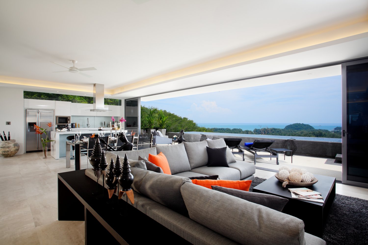 Property image - full photo 6