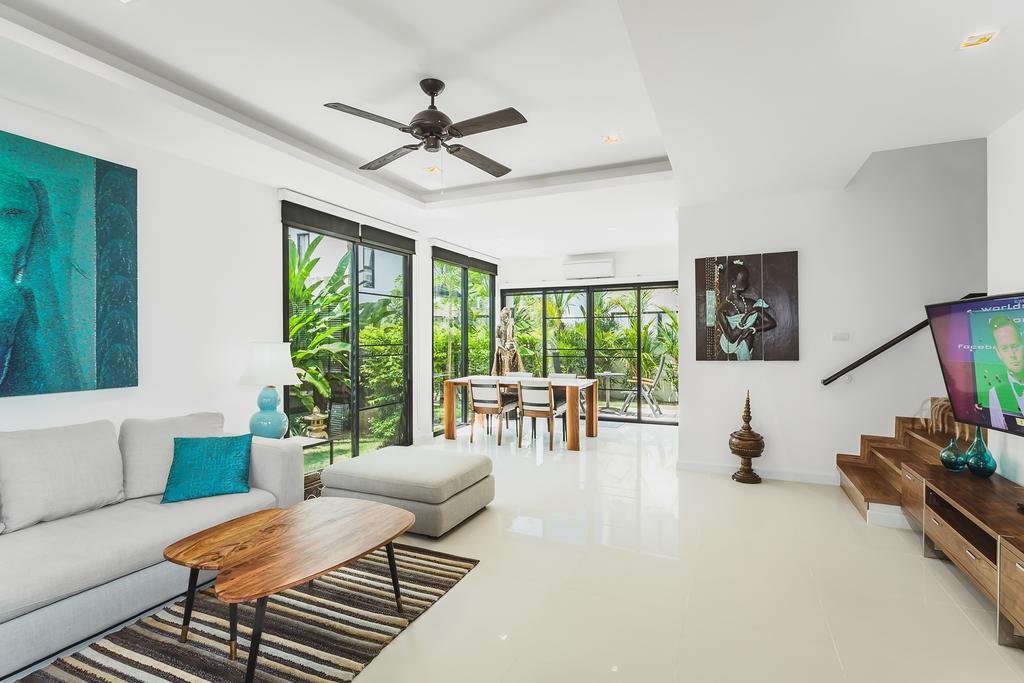 Property image - full photo 16