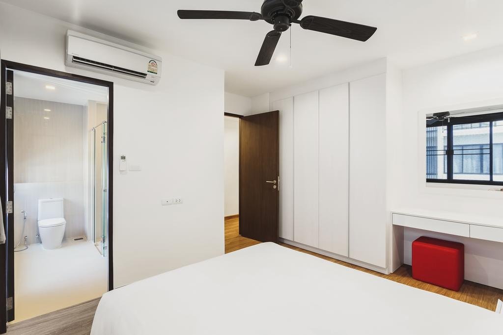 Property image - full photo 25