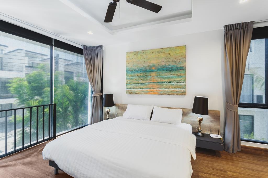 Property image - full photo 24