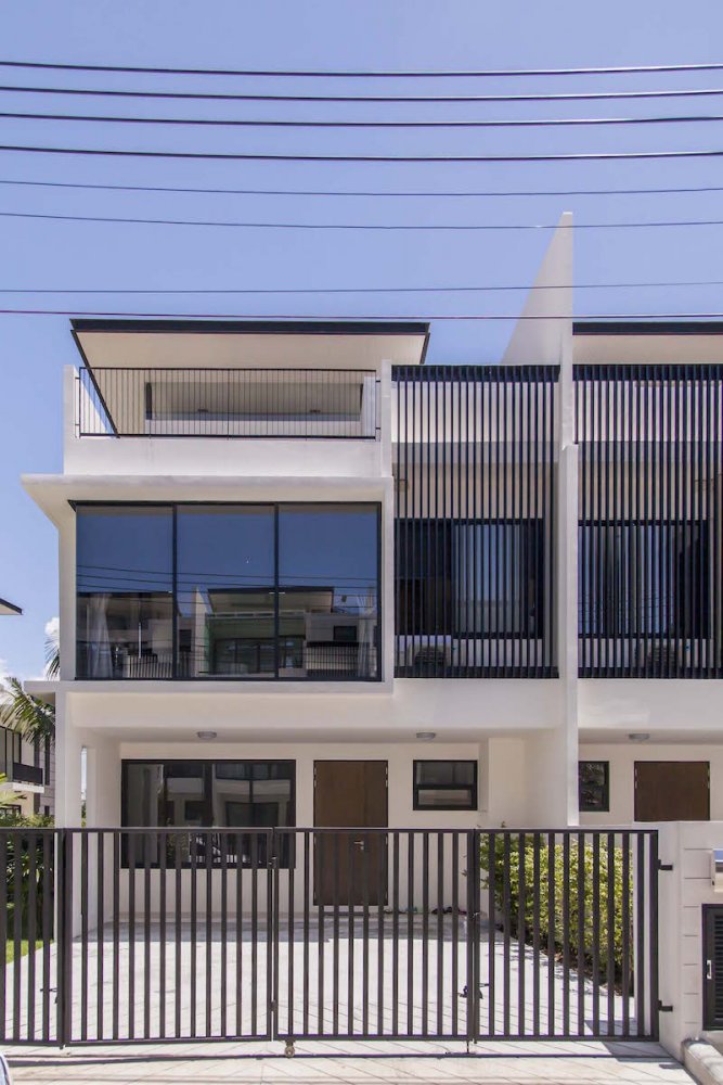 Property image - full photo 1