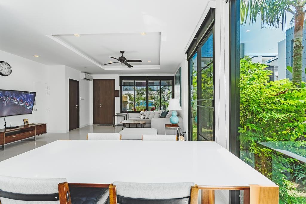 Property image - full photo 18
