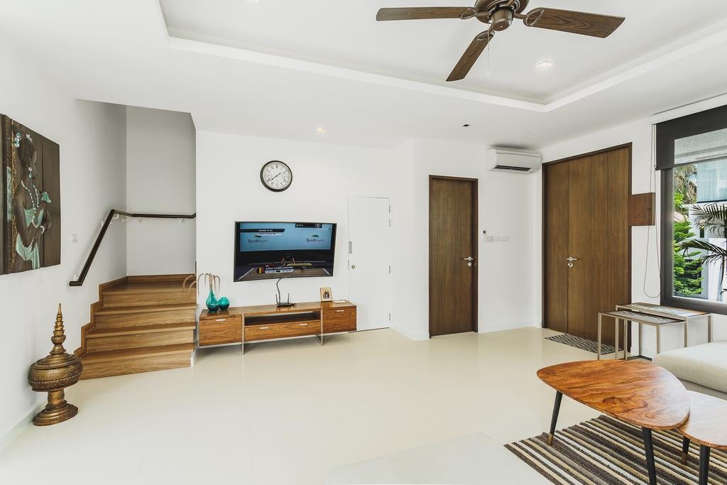 Property image - full photo 22