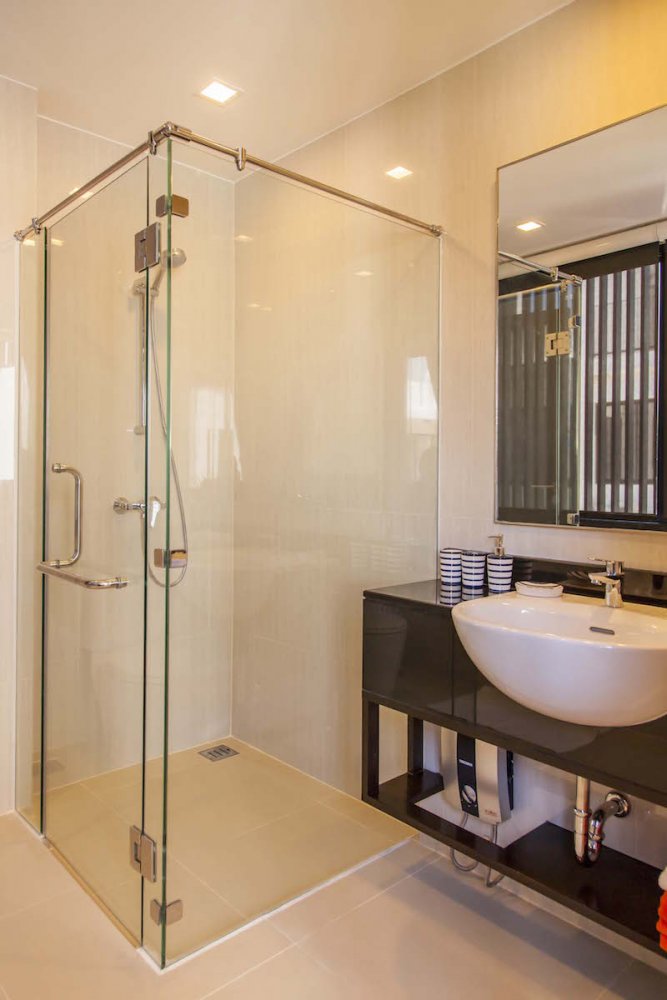 Property image - full photo 43