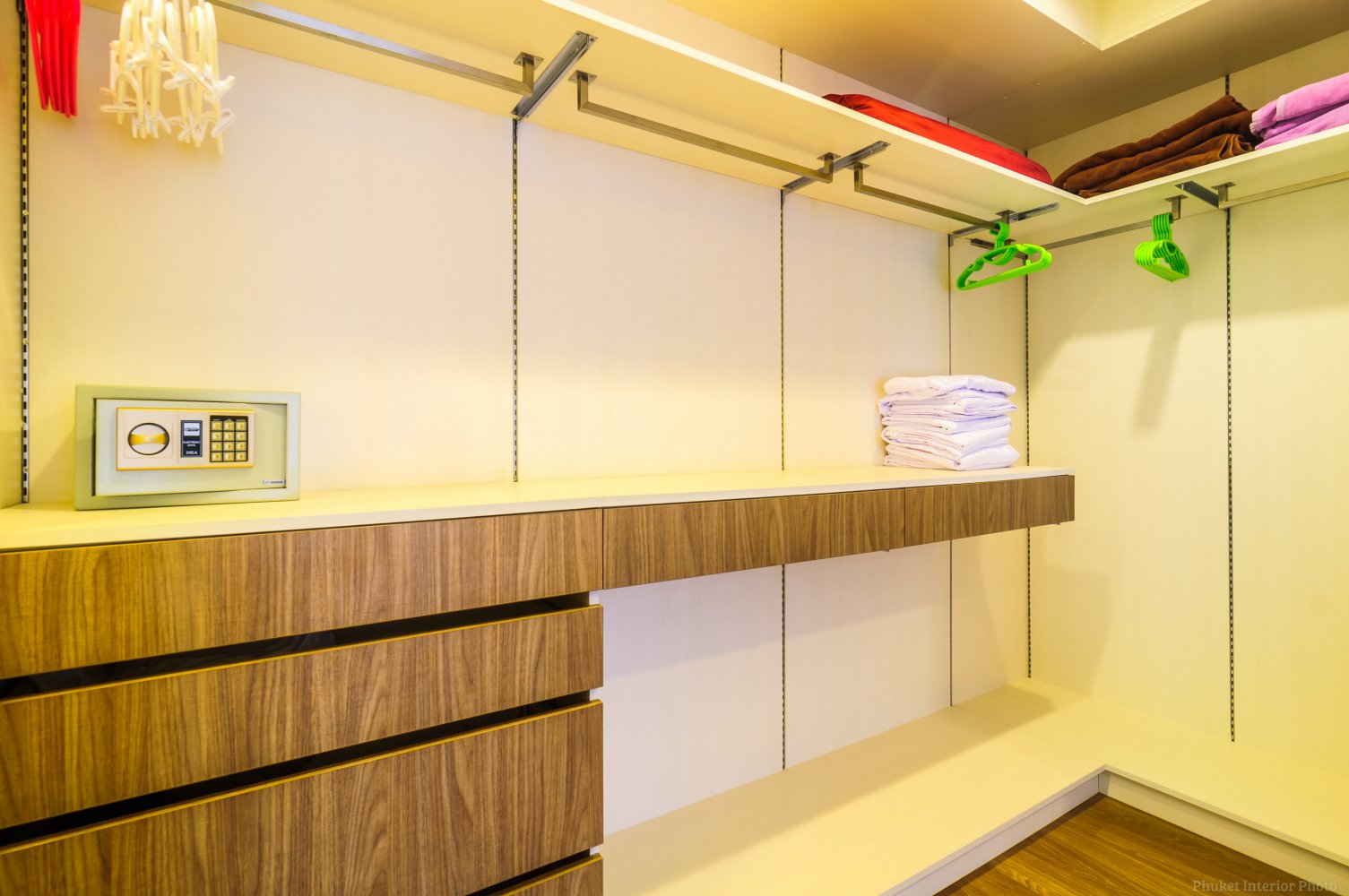 Property image - full photo 30