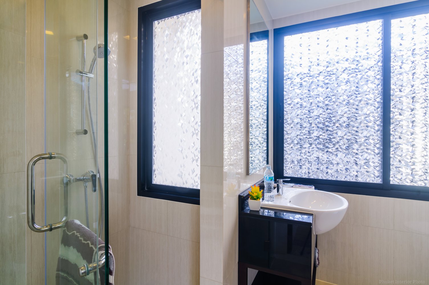 Property image - full photo 13