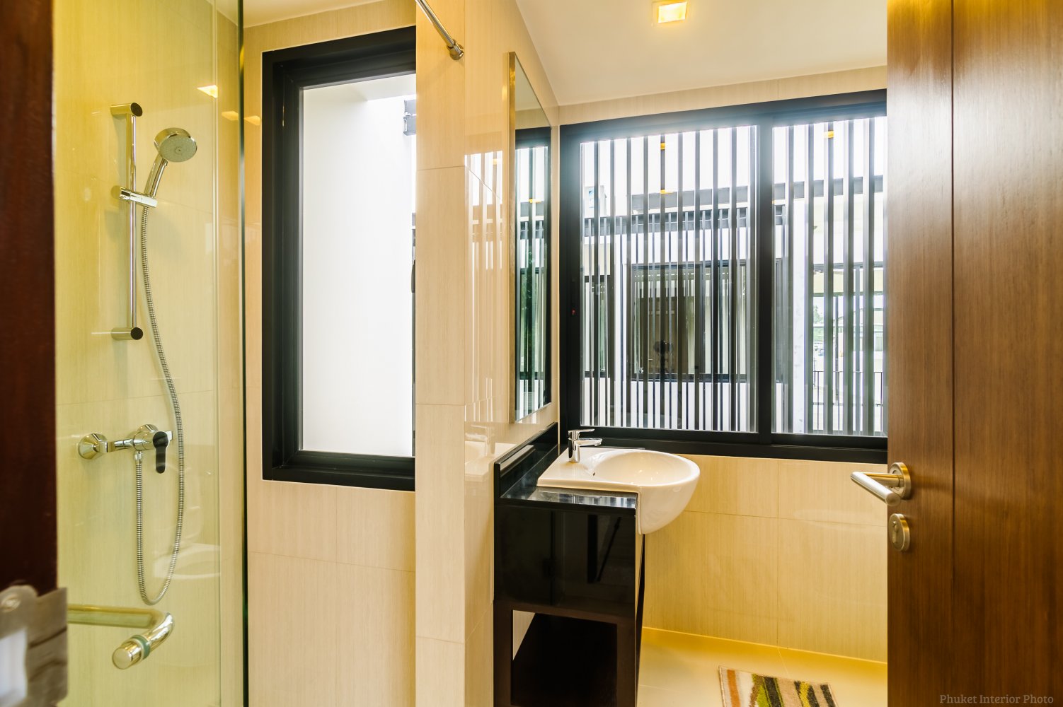 Property image - full photo 14