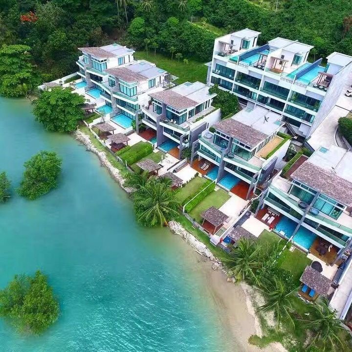Property image - full photo 1