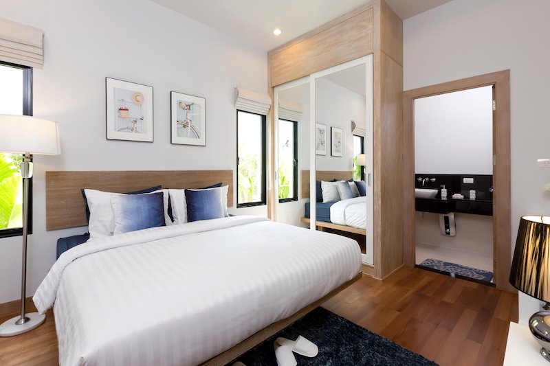 Property image - full photo 8