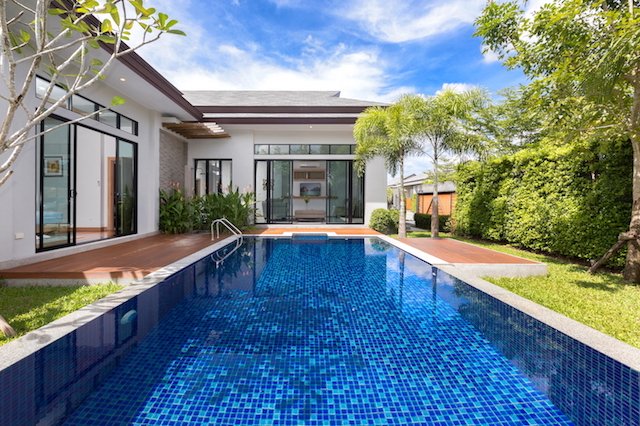 Property image - full photo 2