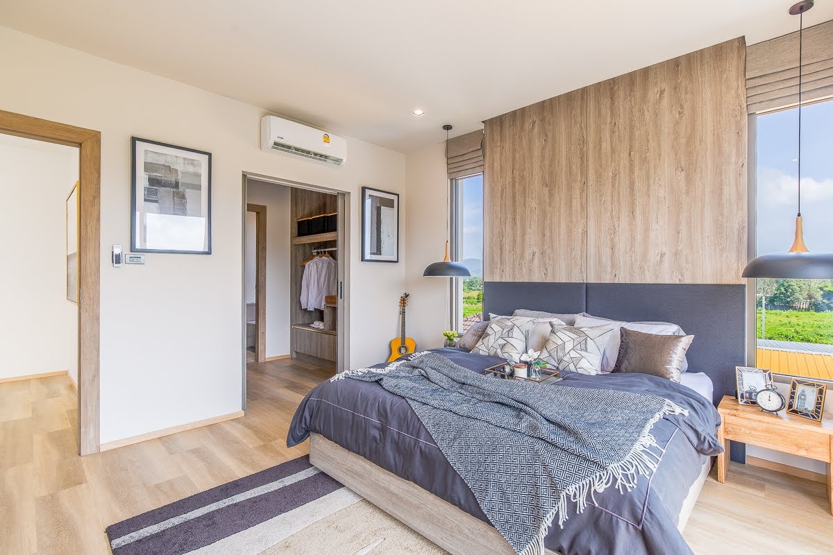 Property image - full photo 11