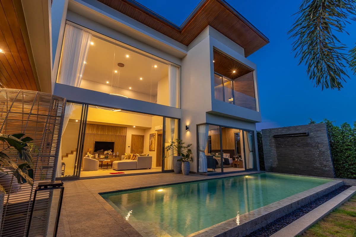 Property image - full photo 38