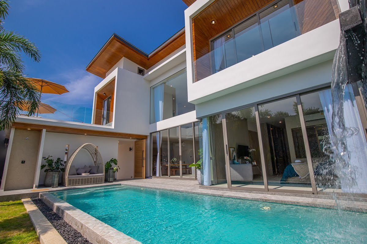 Property image - full photo 30