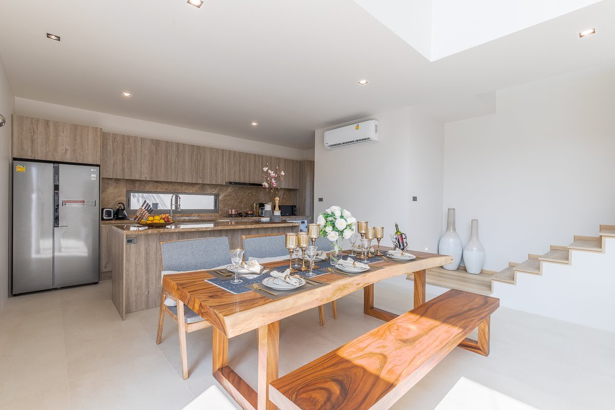 Property image - full photo 6