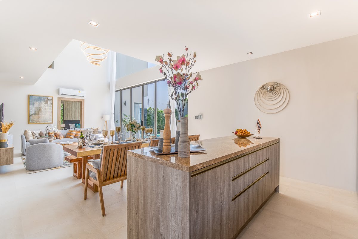 Property image - full photo 8