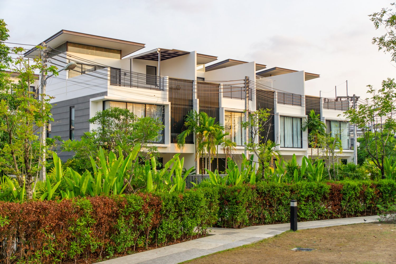 Property image - full photo 2