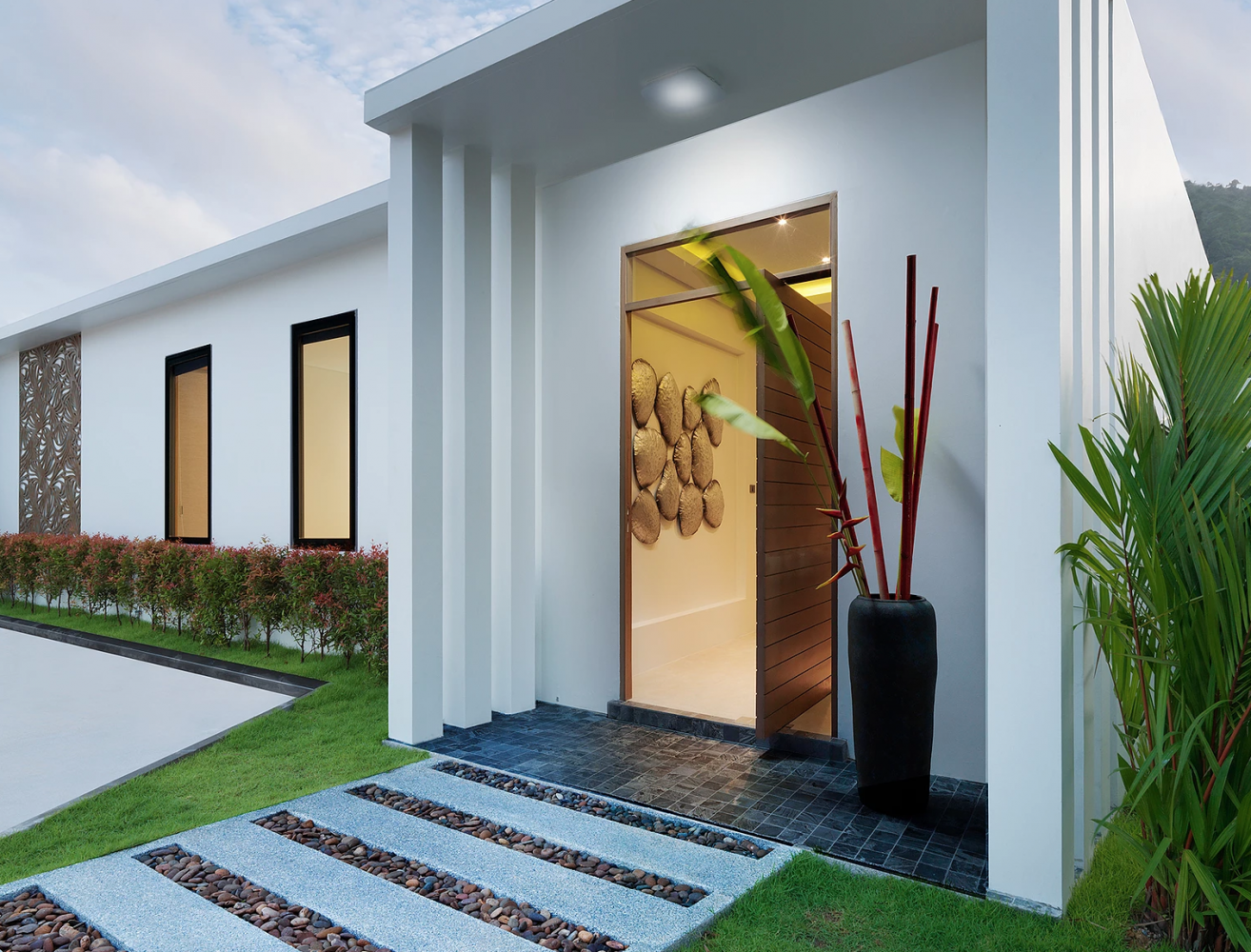 Property image - full photo 12