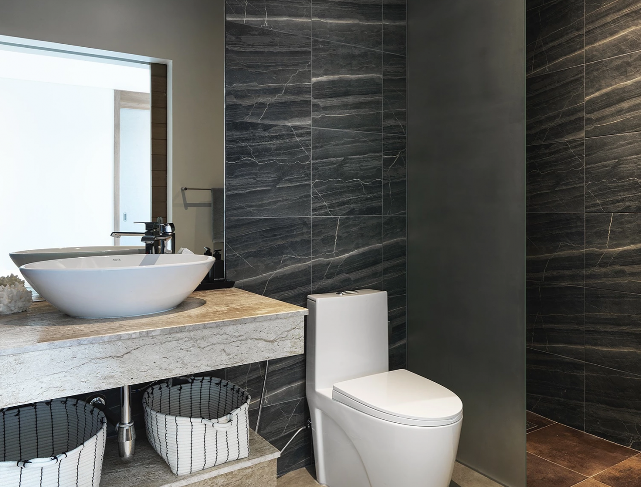 Property image - full photo 18