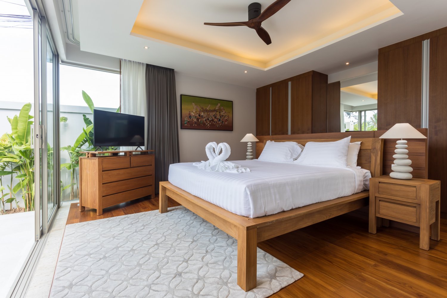 Property image - full photo 4