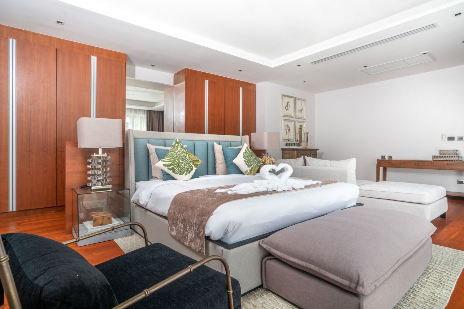 Property image - full photo 12
