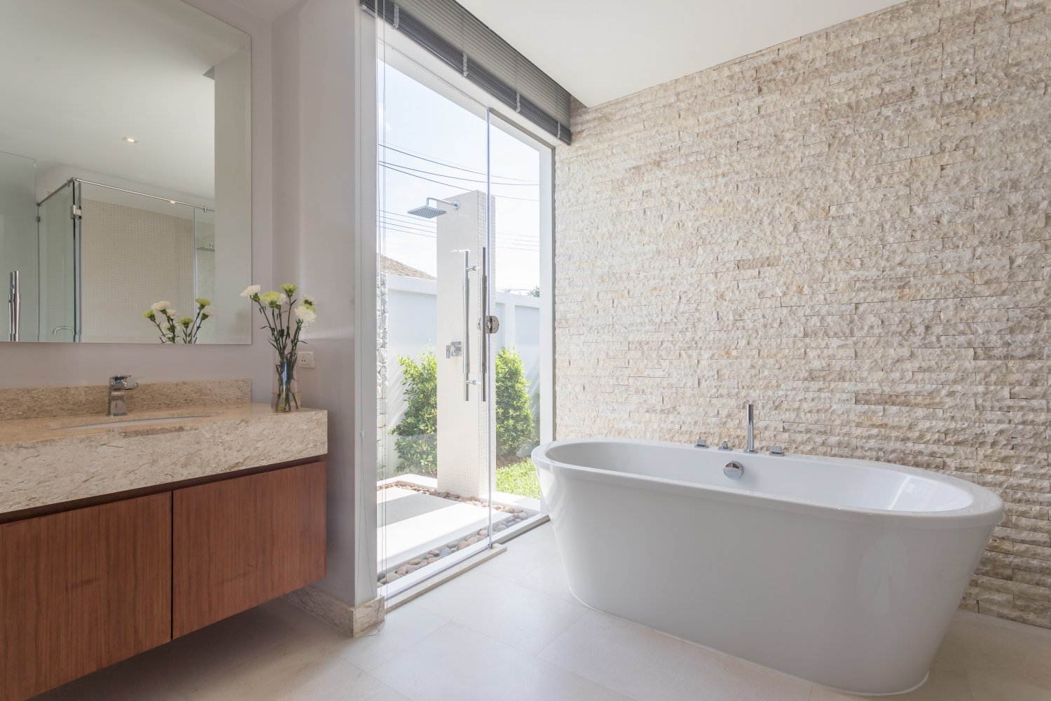 Property image - full photo 17