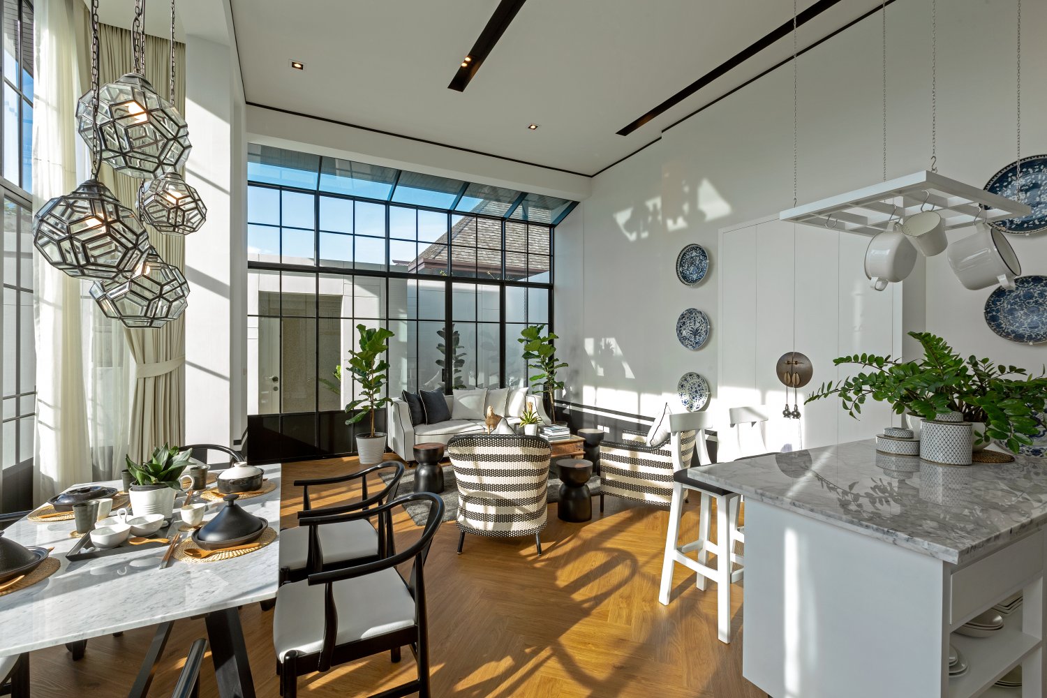 Property image - full photo 7